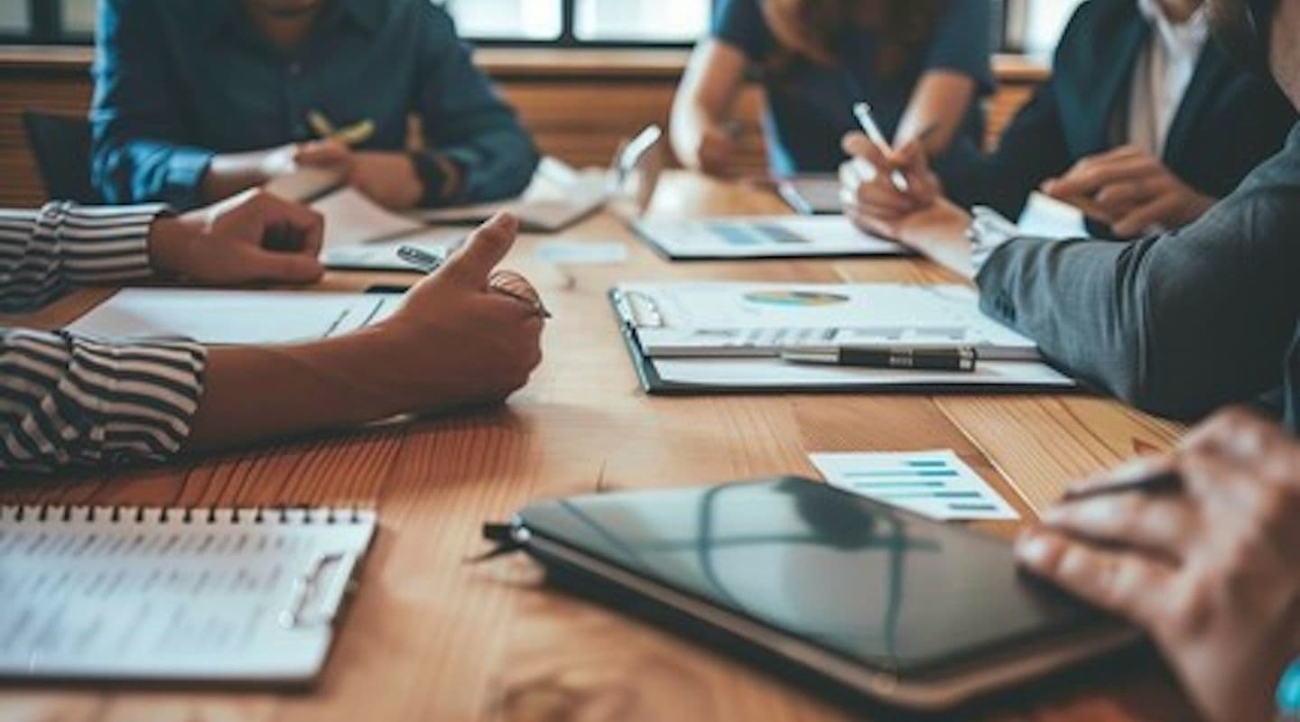 SERVICE Marketing Image
